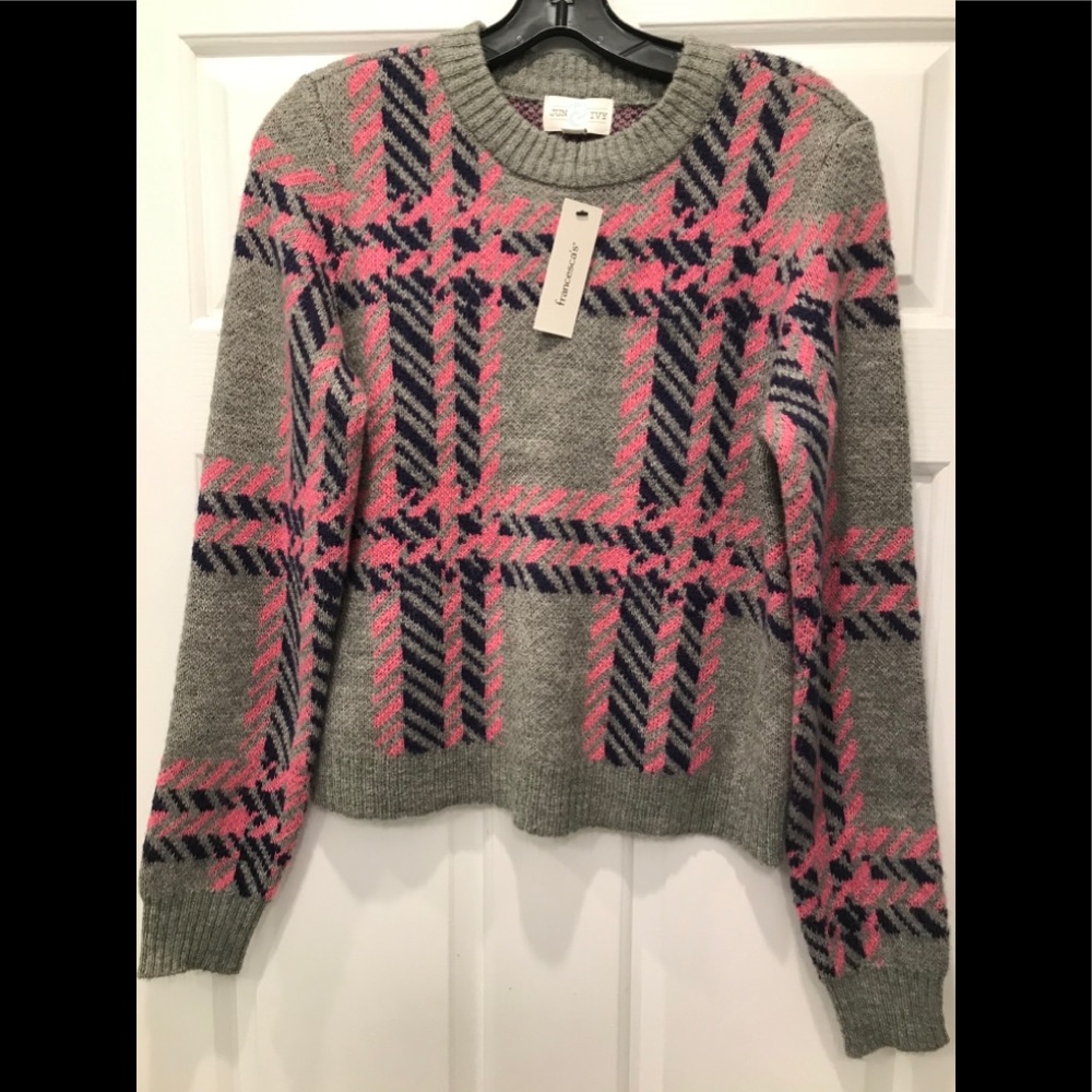 NWTvery cute and warm sweater